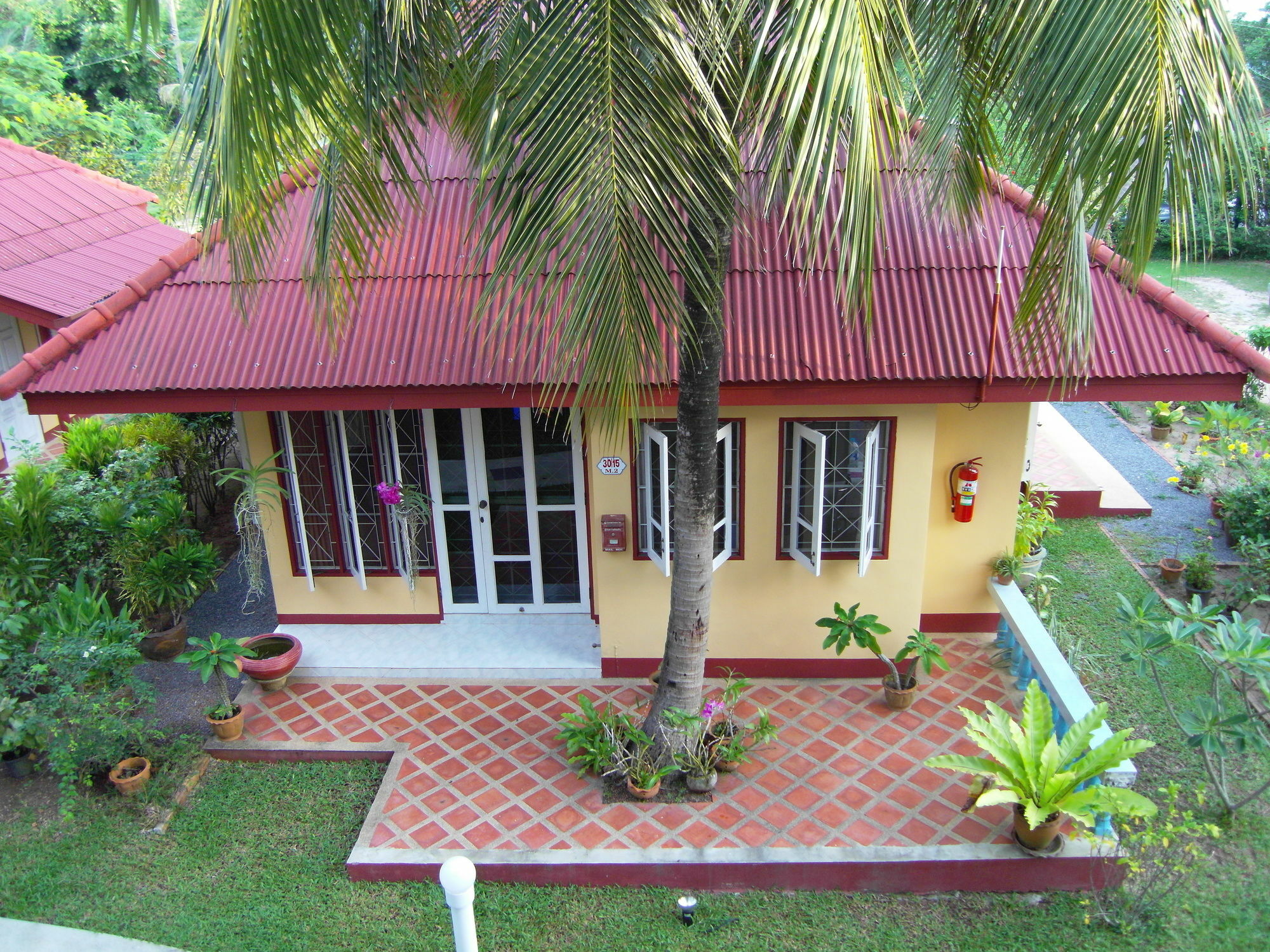Palm Village Rawai Екстер'єр фото