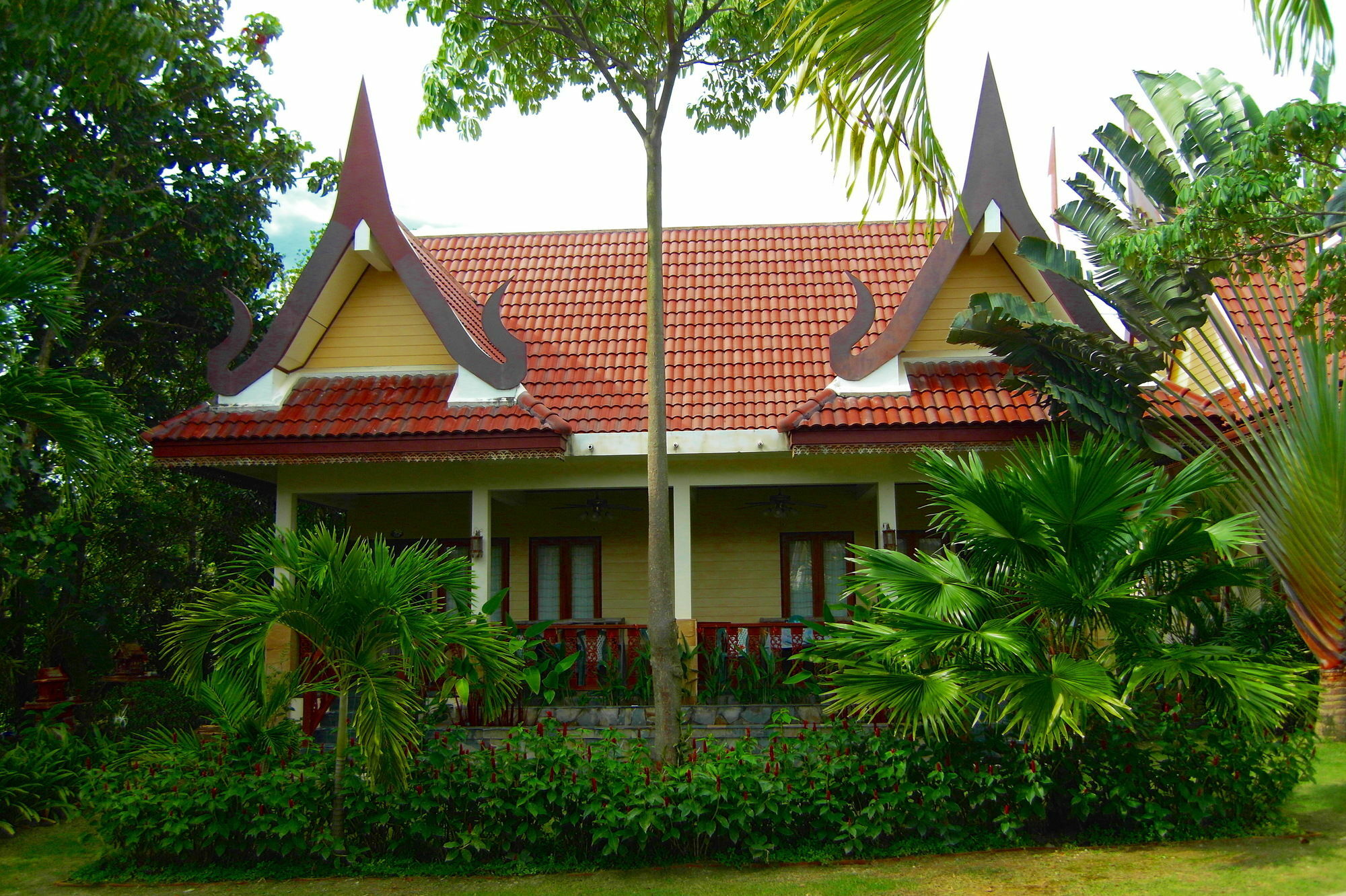 Palm Village Rawai Екстер'єр фото