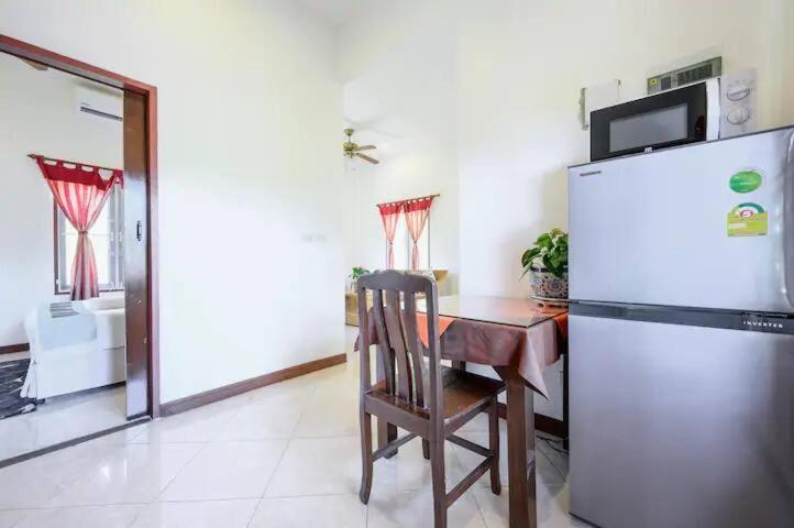Palm Village Rawai Екстер'єр фото
